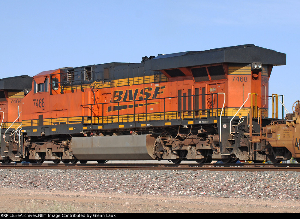 BNSF 7468